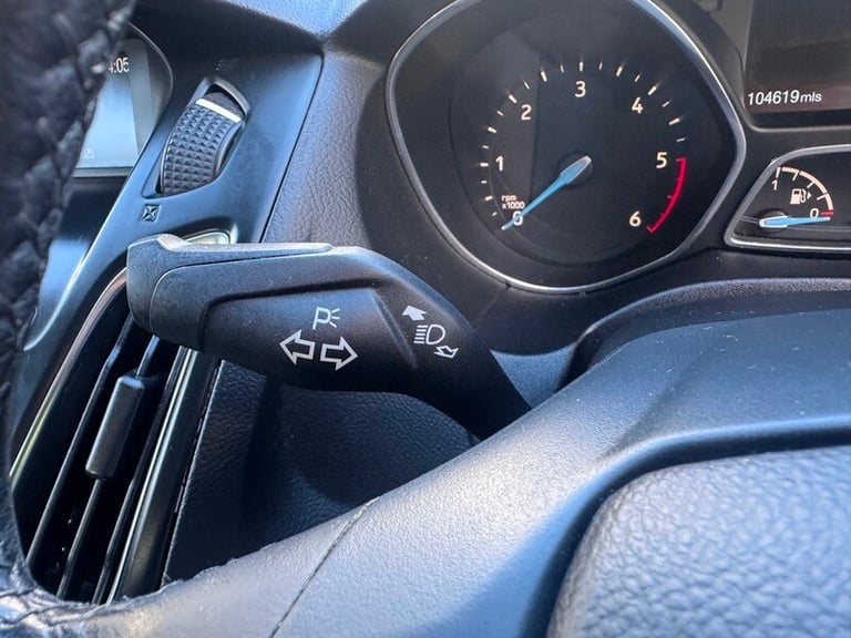 Ford Focus ZETEC TDCI