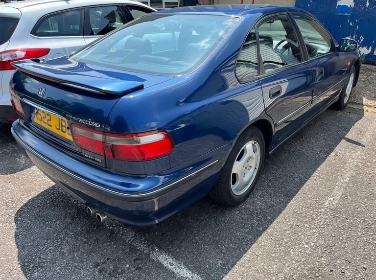 1998 Honda Accord 2.0i SE 4dr (sun roof, a/c) SALOON Petrol Automatic