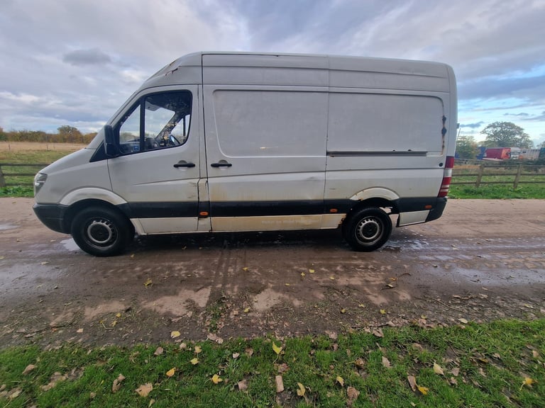 2013 Mercedes Sprinter Black MWB High Roof  Drives Perfect  4mMOT  Runs great