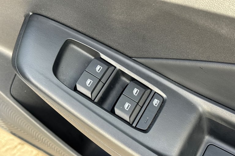 2025 MG MG3 105243 Hatchback Hybrid Automatic