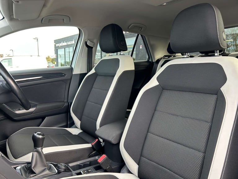 2018 Volkswagen T-Roc 2.0 T-Roc SEL TDI 4Motion 4WD 5dr SUV Diesel Manual