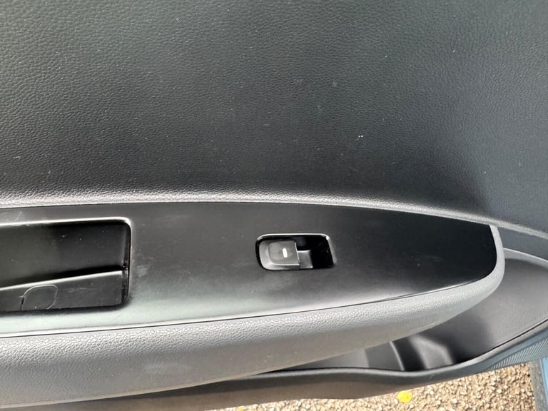 2017 Hyundai i10 1.0 S 5dr HATCHBACK PETROL Manual