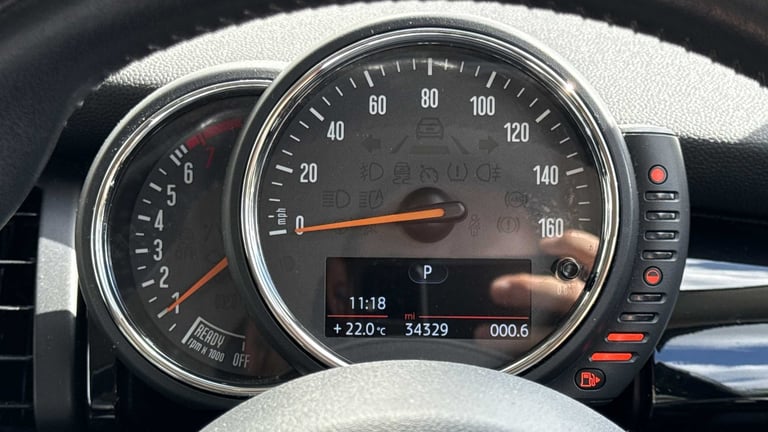 2017 MINI Hatch 1.5 Cooper Seven 3dr Auto Hatchback Petrol Automatic