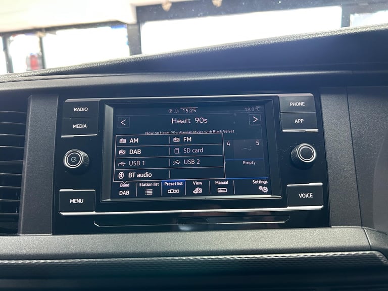 2024 Volkswagen Transporter 2.0 TDI T30 Startline Kombi FWD SWB Euro 6 (s/s) 5dr WINDOW VAN Diese...