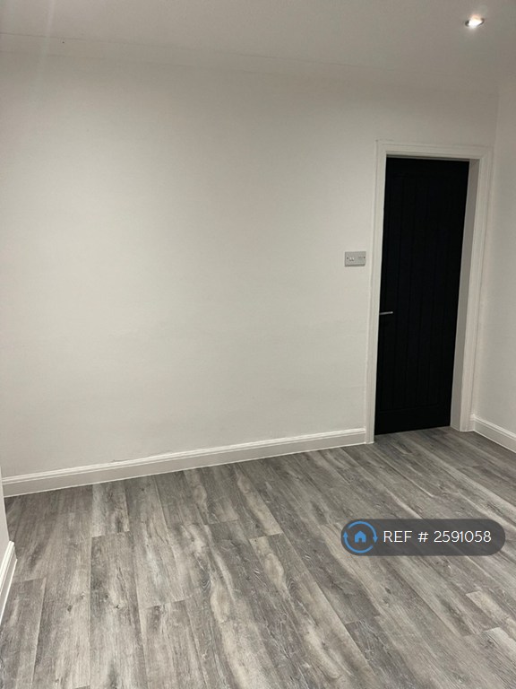 2 bedroom house in Mount Pleasant Road, Denton, Manchester, M34 (2 bed) (#2591058)