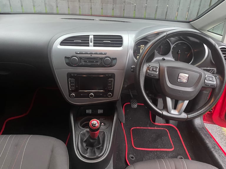 Seat, LEON, Hatchback, 2012, Manual, 1197 (cc), 5 doors