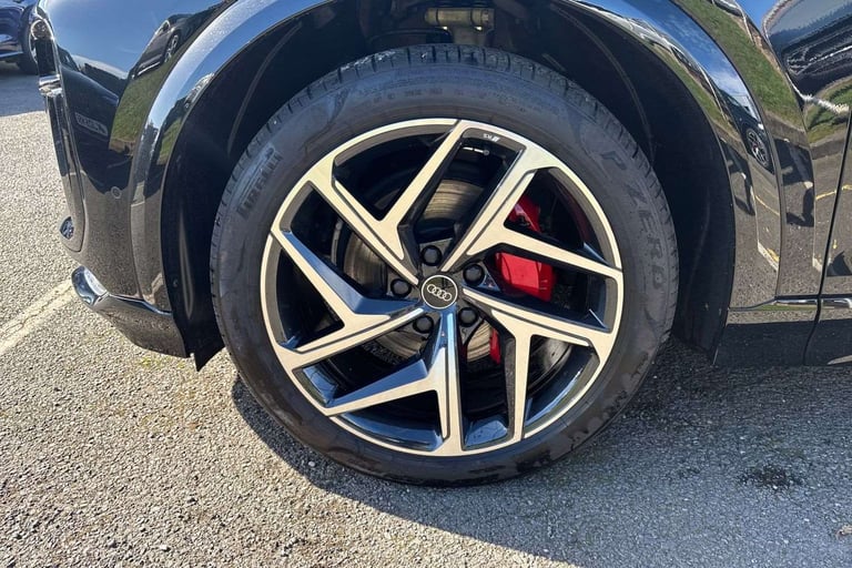 2024 Audi Q6 e-tron 225kW Performance 100kWh Edition 1 5dr Auto Estate Electric Automatic