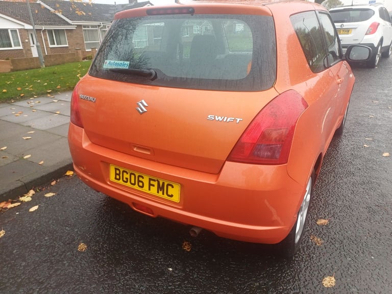 Suzuki swift 1.3 GL very low miles service history outstanding throught