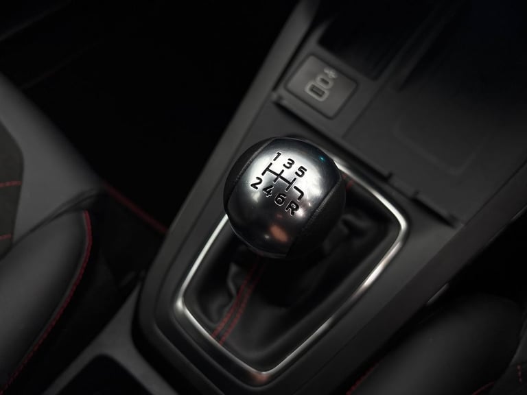 2025 Ford Puma 1.0 EcoBoost Hybrid mHEV ST-Line X 5dr Hatchback PETROL Manual