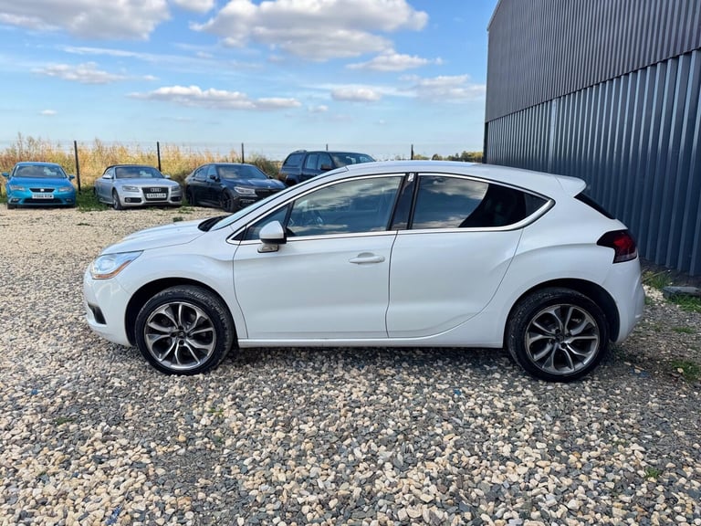 2011 Citroen DS4 2.0 HDi DStyle Euro 5 5dr HATCHBACK Diesel Manual