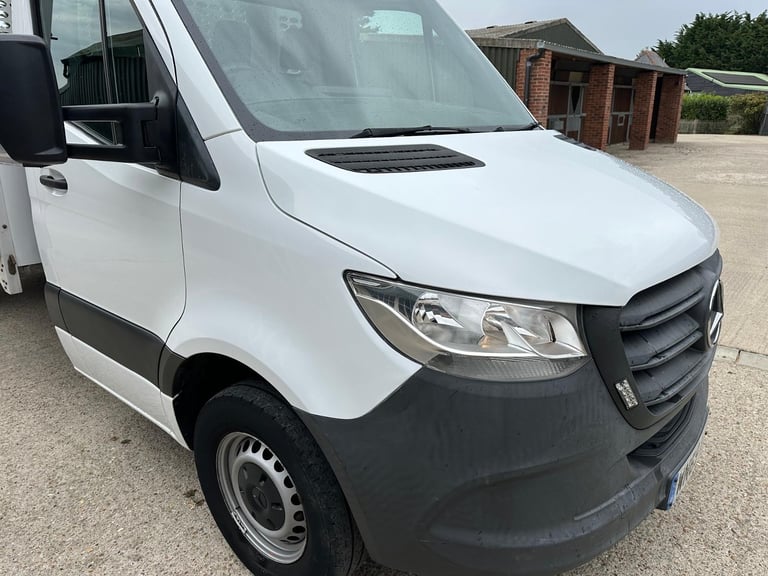 2019 Mercedes-Benz Sprinter Dropside truck Progressive 314 