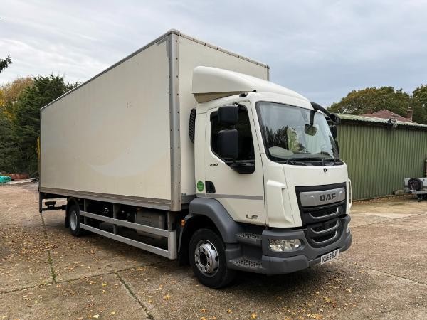 Daf LF230 Day Cab 25ft Box Body MOT December 2026