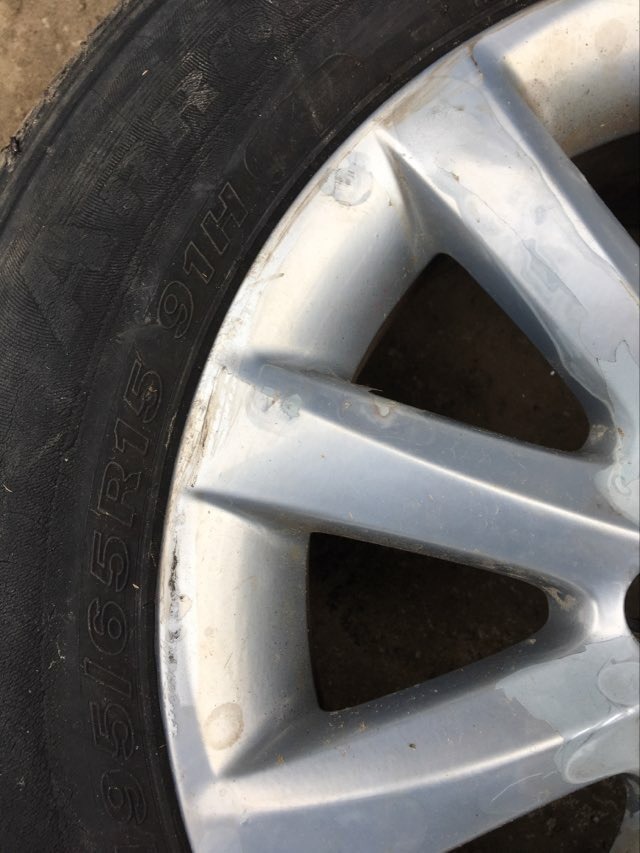 VW Golf Mk5 Alloy 15 inch Wheel 10 Spoke with tyre 195/65/15 1K0601025CA