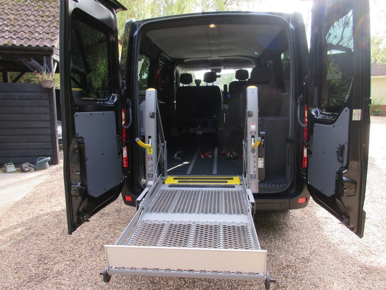 2020 Renault Master 2.3 DCi SL28 BUSINESS ENERGY SEMI AUTO QUICKSHIFT FWD SWB 125 PS WAV 5STR Mob...