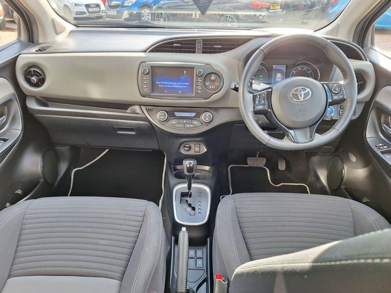 TOYOTA YARIS 1.5 VVT-h Icon Tech 2019
