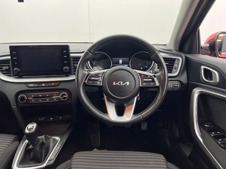 2023 73 KIA CEED 1.5 T-GDI 2 HATCHBACK 5DR PETROL MANUAL EURO 6 (S/S) NON-ADAP (