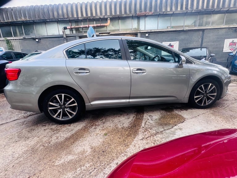 2013 Toyota Avensis 2.0 D-4D Icon 4dr SALOON Diesel Manual