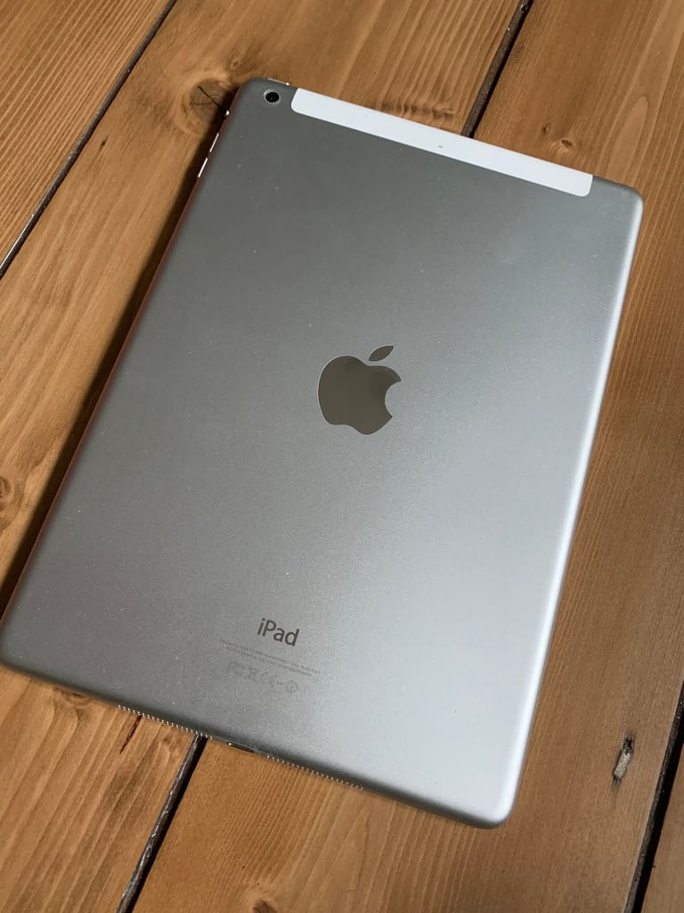 APPLE IPAD AIR 2 WIFI CELLULAR IOS15 - FREE new charger - Great condition - can deliver
