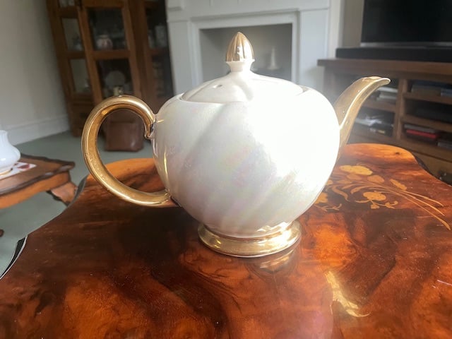 image for Ellgreave Burslem teapot, 1960