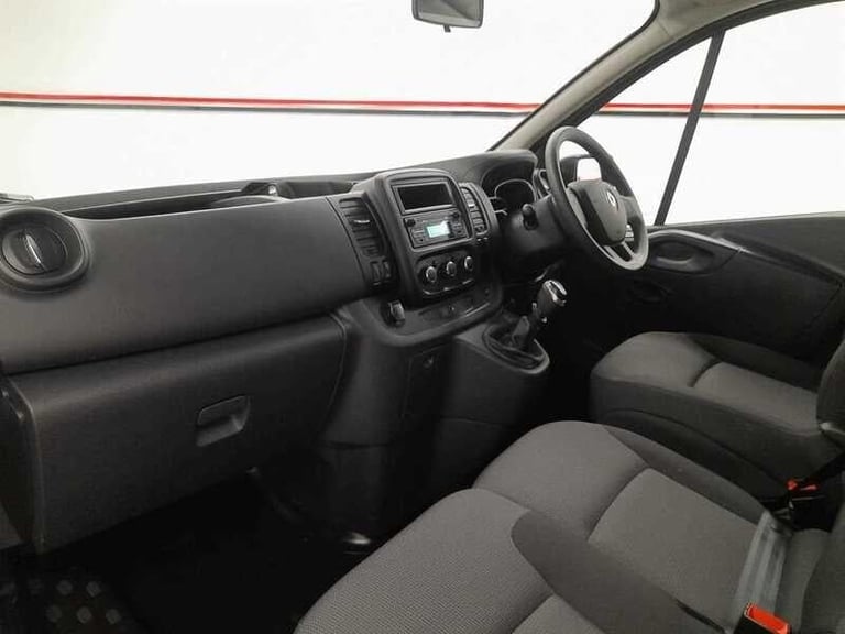 2021 Renault Trafic 2.0 dCi ENERGY SL28 Business 7 Seats 5dr MPV Diesel Manual