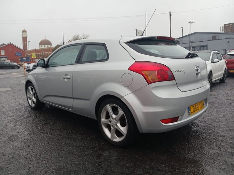 2009 Kia Pro Ceed 1.6 3 Hatchback 3dr Petrol Manual (152 g/km, 124 bhp) Hatchback Petrol Manual - Image 13