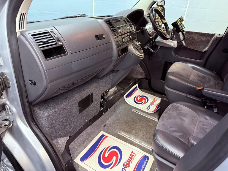 2011 Volkswagen Caravelle 2.0 TDI Executive DSG Euro 5 5dr MPV Diesel Automatic