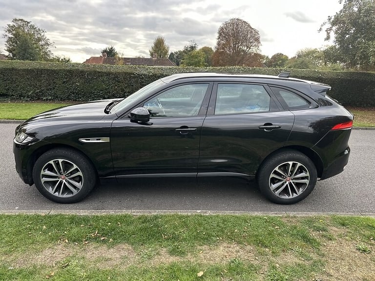 2018 Jaguar F-Pace 2.0d [163] R-Sport 5dr ESTATE DIESEL Manual