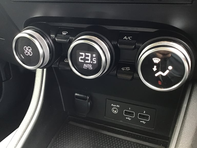 2022 Renault Captur 1.0 TCE 90 SE Edition 5dr HATCHBACK PETROL Manual