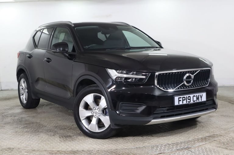 image for 2019 Volvo XC40 2.0 T4 Momentum SUV 5dr Petrol Auto AWD Euro 6 (s/s) (190 ps) ESTATE Petrol Autom...