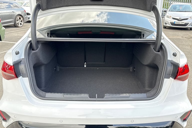 2025 Audi A3 Black Edition 35 TFSI  150 PS 6-speed Saloon PETROL Manual