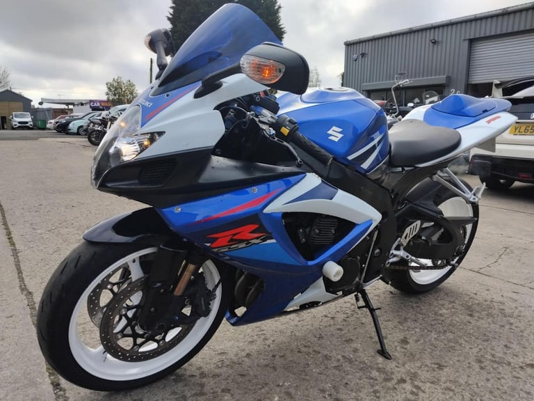 2007 07 SUZUKI GSXR 750 K7 GSXR750 CLEAN BLUE SPORT BIKE SUPER SPORT NEW MOT 