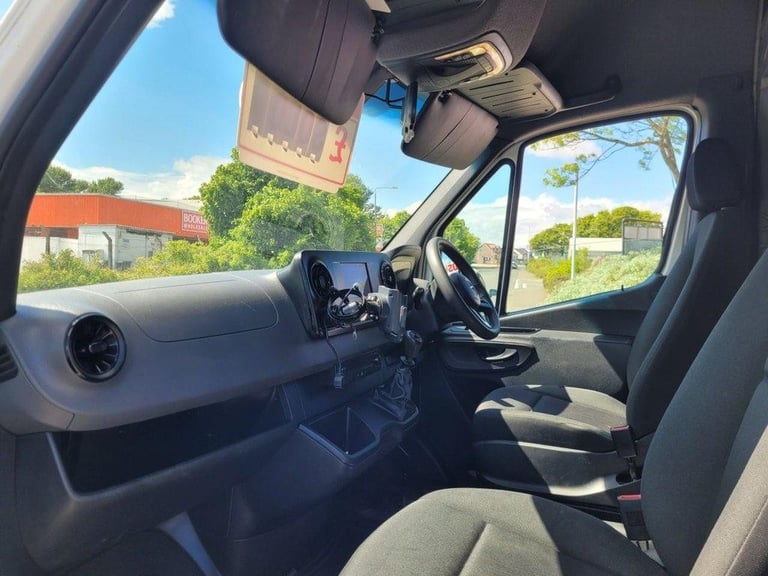  2018 ON 18 PLATE MERCEDES-BENZ SPRINTER 311CDI RWD L3H2 4 METER DIESEL VAN ULEZ