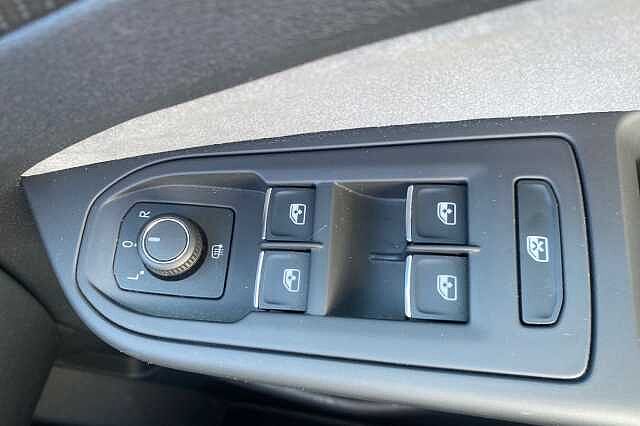 2021 Volkswagen Golf MK8 Hatchback 5-Dr 2.0TDI (150PS) R-Line DSG Hatchback Diesel Automatic