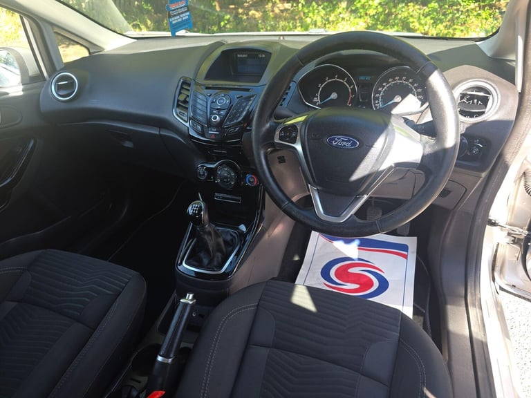 2016 Ford Fiesta 1.0T EcoBoost Zetec Euro 6 (s/s) 3dr HATCHBACK Petrol Manual