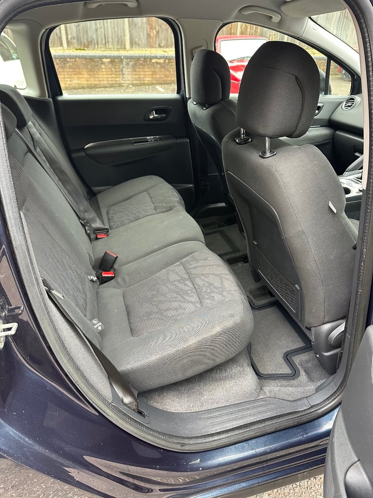 Peugeot, 3008, Hatchback, 2013, Manual, 1560 (cc), 5 doors