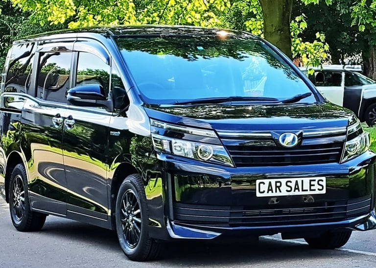 2015 Toyota Voxy 1.8 Hybrid Automatic 81,900 Miles. 7 Seater. Hybrid Petrol. PX OK MPV Petrol/Ele...