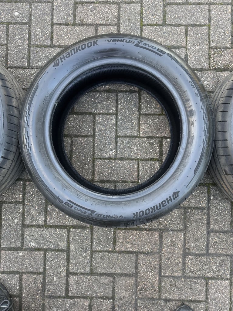 Hankook Ventus Evo SUV 235/50 R18 101H, Year 2025 –Summer Tyres x 4