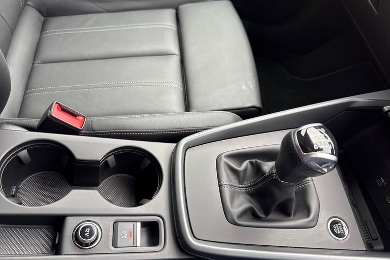 2025 Audi A3 S line 35 TFSI  150 PS 6-speed Hatchback PETROL Manual