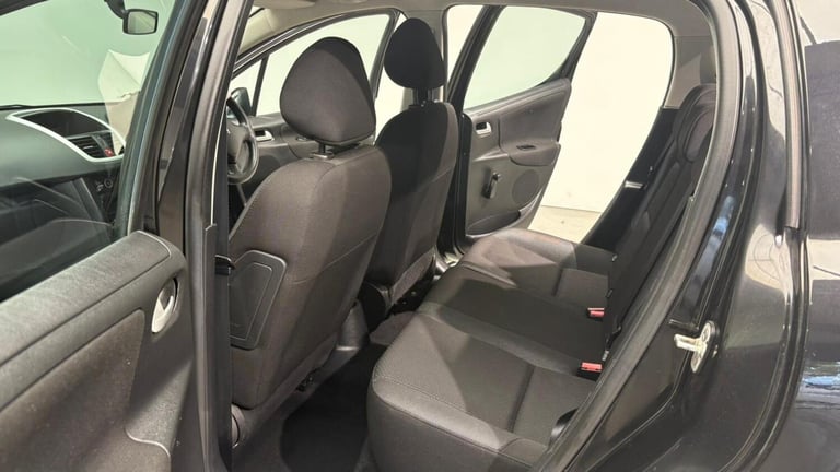 2010 Peugeot 207 1.4 Millesim 5dr HATCHBACK PETROL Manual