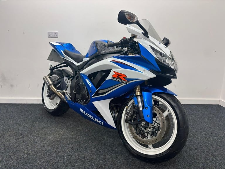 SUZUKI GSXR 600 ** 12 MONTHS MOT - RACE FIT CAN - SEAT COWL **