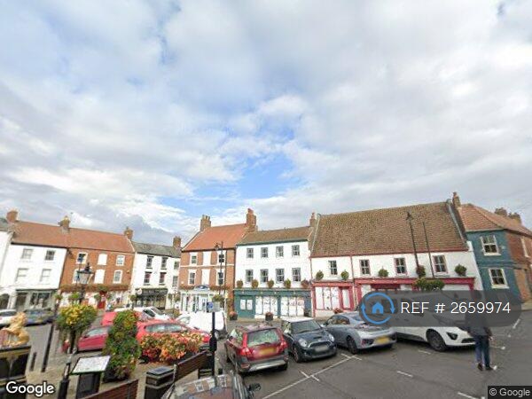 2 bedroom flat in Market Place, Caistor, Market Rasen, LN7 (2 bed) (#2659974)