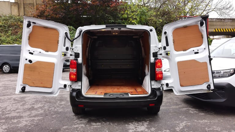 2022 Peugeot Expert 1.5 BLUEHDI PROFESSIONAL PREMIUM L1 WITH AIR CONDITIONING,6 SPEED,BLUETOOTH P...