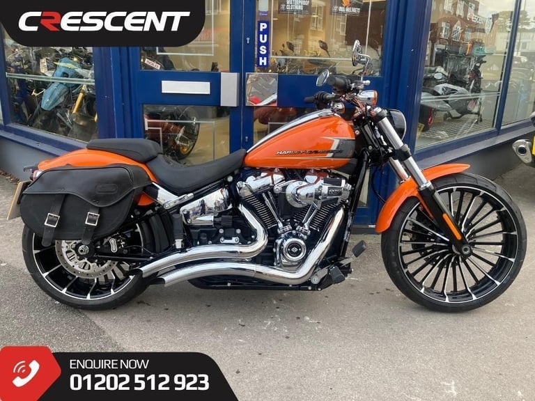 image for HARLEY DAVIDSON 2024 - 1 OWNER - VANCE AND HINES - SADDLE BAGS 