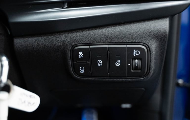 2023 23 HYUNDAI BAYON 1.0 T-GDI MHEV PREMIUM SUV 5DR PETROL HYBRID DCT EURO 6 (S