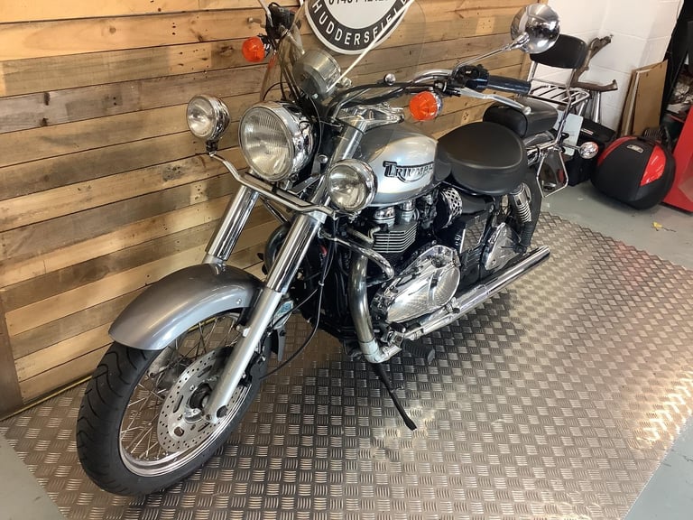 Triumph Bonneville 790 AMERICA