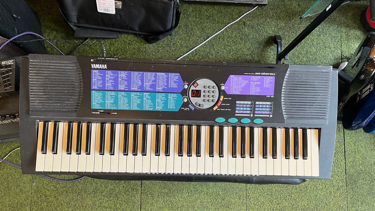 YAMAHA PSR-185 Synthesiser - Fully working