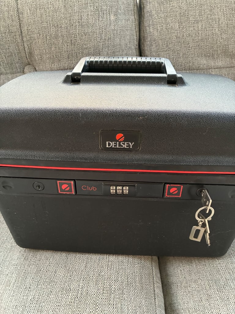 Delsey Vanity Case 