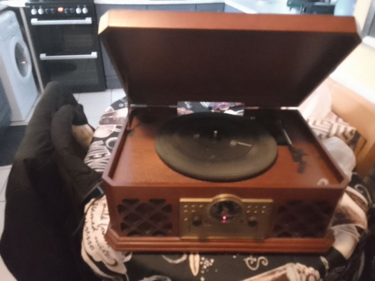 VINTAGE ZENNOX MUSIC CENTRE