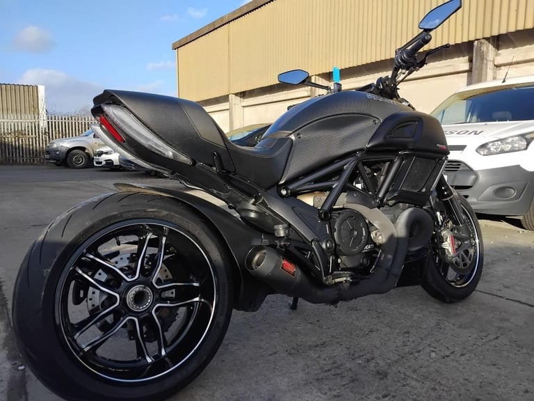 2016 66 DUCATI DIAVEL CARBON CLEAN PERFORMANCE CRUISER 1198 NEW MOT HPI CLEAR