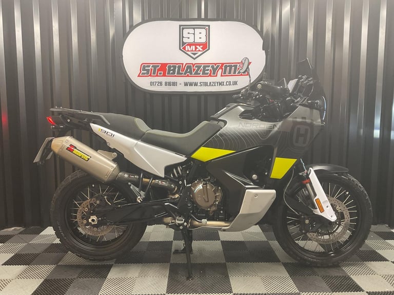 2022 HUSQVARNA 901 NORDEN ADVENTURE BIKE - ONLY 2772 MILES FROM NEW